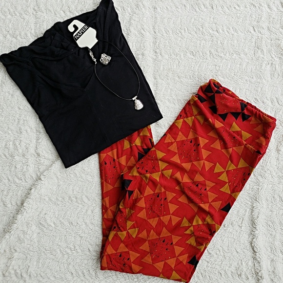 LuLaRoe Pants - Lularoe Tall & Curvy Leggings NWOT